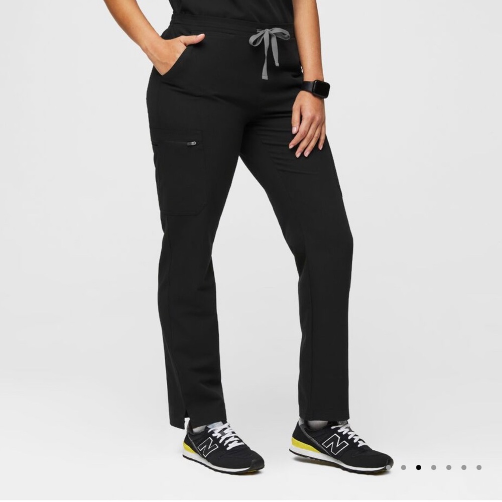FIGS Yola Black Scrub Pants
